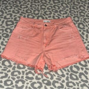 NWOT Vervet Size XL Coral Distressed Shorts